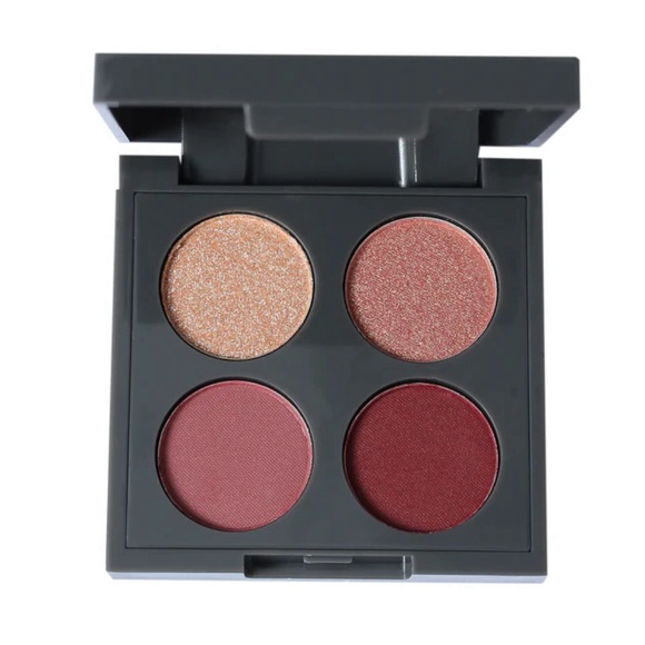 NWT KAB Cosmetics Eyeshadow Quad Plum Fairy - Picture 3 of 3